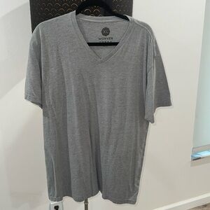 WOHVEN men’s V-neck gray T-shirt – XL